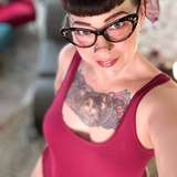 Skylar_bird profile on fansly