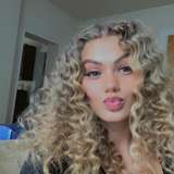 chloeekums avatar