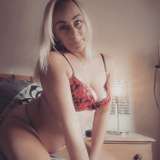 ladylauraloves profile on onlyfans