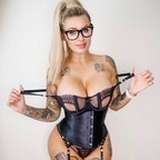 lauralux profile on onlyfans