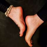 lovefiercelyfeet avatar