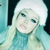 naughtypeeech avatar
