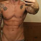 nicelyhungking avatar