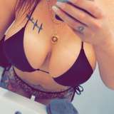 queenbigboobs profile on onlyfans