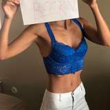 thetoplesswife avatar