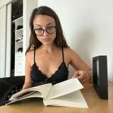 yourgirlemmax avatar